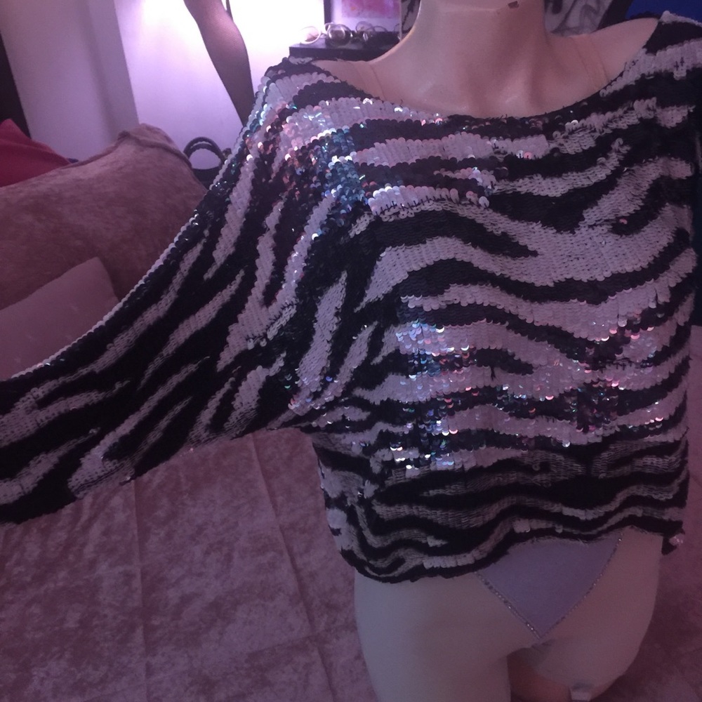 Vintage sequin animal print crop top